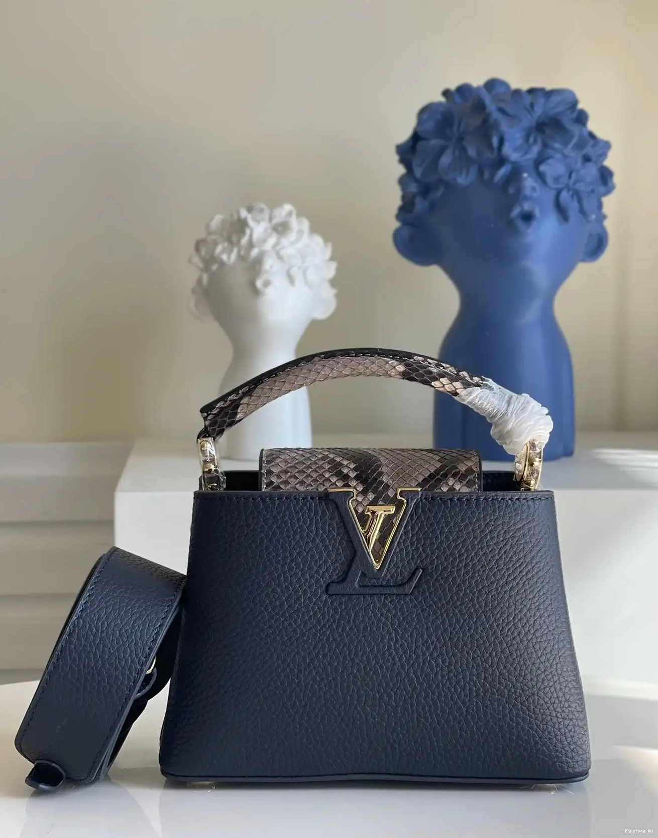 Firstbag ru MINI VUITTON LOUIS CAPUCINES 0618